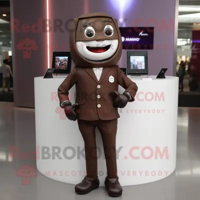 Produktbild von Chocolate REDBROKOLY Bars Maskottchen kostüm gekleidet in eine Anzugjacke und Smartwatches