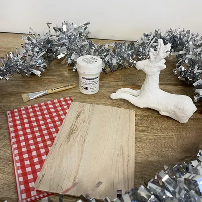 Image de décopatch KIT018 - Kit de papier mâché « Renne », 5 pièces