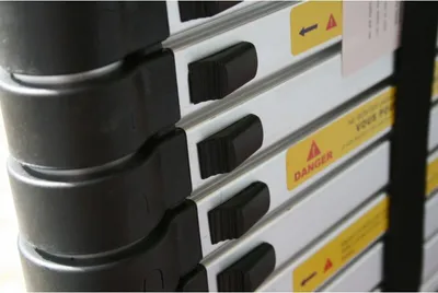Zdjęcie produktu dla Varan Motors - DLT208B ALUMINIUM ANLEGE TELESKOPLEITER TELESKOP LEITER 2,6M 9 SPROSSEN