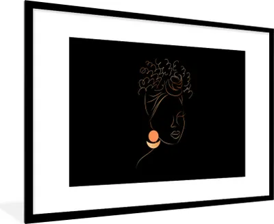 Produktbild von MuchoWow® Gerahmtes Poster Frau - Gold - Schwarz - Strichzeichnung 90x60 cm - Poster mit Schwarzem Bilderrahmen Wandposter Rahmen Foto Bilder - Wanddekoration - Fotos