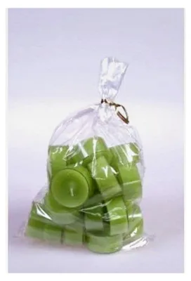 Produktbild von 20 originale dänische Teelichter ohne Duft im farbigen Acryl-Cup lime