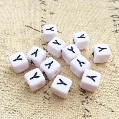 Produktbild von Buchstaben Perlen, 30 Stück, 6x6 mm, weiß mit schwarz, eckig, Buchstabe Y