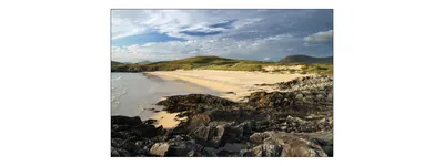 Zdjęcie produktu dla Fototapeta Abstrakcyjna Plaża Morze Krajobraz z widokiem na Skały dekoracja ścienna do sypialni z modnym trójwymiarowym efektem  270x180cm