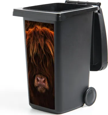 Produktbild von MuchoWow® Mülltonnenaufkleber Schottischer Highlander - Kuh - Schwarz - Porträt 44x98 cm - Containeraufkleber - Aufkleber - Mülltonnen-Aufkleber