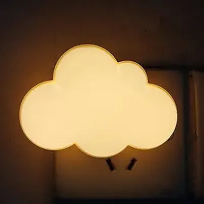 Zdjęcie produktu dla Lampa nocna do pokoju dziecięcego - lampka ścienna z motywem chmur, idealna do sypialni i łazienki, tworząca delikatne światło