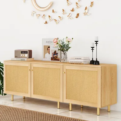Obrázek produktu pro okwish Třídveřová úložná skříň do předsíně dřevěný vzhled minimalistický design dvířka s ratanovým výpletem zlaté úchyty pro ložnici a předsíň přírodní
