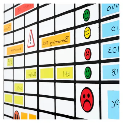 Produktbild von Raster für Whiteboards 59 cm x 39 cm in Schwarz für Magnettafeln, Kühlschränke und Plantafeln