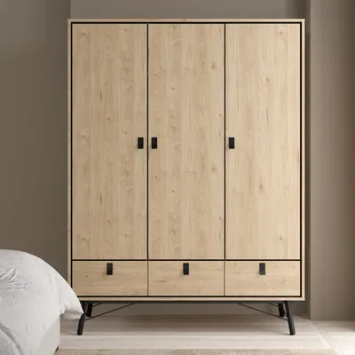 Obrázek produktu pro Šatní skříň Ry 3-dveřová Jackson Hickory