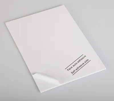Produktbild von Clairefontaine Schaumkarton selbstklebend 5mm DIN A4 20 Bogen - Weiß 93611C