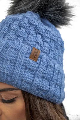 Produktbild von Vivisence damen bommelmütze und schal set warm kopfbedeckung und halsbedeckung an winter und herbst warm dick, wintermütze mit bommel, winterset für frauen, hergestellt in eu, denim, einheitsgröße