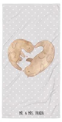 Produktbild von Mr. & Mrs. Panda Strandtuch Otter Herz - Grau Pastell - Geschenk, Duschtuch, Liebe, Strandlaken, Duschhandtuch, Großes Badehandtuch, Handtuch