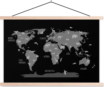 Produktbild von MuchoWow® Textilposter Weltkarte mit Tieren - schwarz und weiß 60x40 cm mit holzfarbenen Rahmen - Bilder