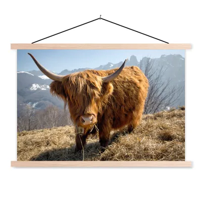 Produktbild von MuchoWow® Textilposter Schottischer Highlander - Berg - Schnee 120x80 cm mit holzfarbenen Rahmen - Aufhängeset