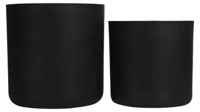 Produktbild von Runde Beton Pflanzkübel - Set mit 2 Blumentöpfen - Groß für außen und innen - Handgefertigt im rustikalen Stil - Mit Abflusslöchern - Aus Zement