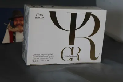 Produktbild von Wella Professionals Oil Reflections Luminous Magnifying Elixir Serum für gestärktes und glänzendes Haar 10 x 6 ml