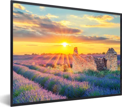 Produktbild von MuchoWow® Gerahmtes Poster Lavendel - Sonnenuntergang - Ruine - Lila 80x60 cm - Poster mit Schwarzem Bilderrahmen Wandposter Rahmen Foto Bilder - Schwarzem - Mit Gestell
