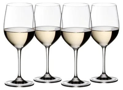 Produktbild von Riedel Weinglas Vinum, speziell für Viognier/Chardonnay. Angebot: 4 Stück kaufen, 3 bezahlen