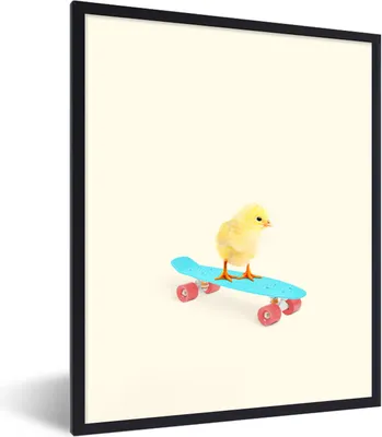 Produktbild von MuchoWow® Gerahmtes Poster Küken - Gelb - Skateboard - Blau - Tiere 30x40 cm - Poster mit Schwarzem Bilderrahmen Wandposter Rahmen Foto Bilder - Wanddeko - Kunstdrucke