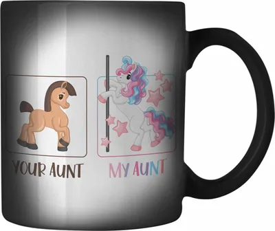 Produktbild von Trendation - Your Aunt My Aunt Farbwechsel Zauber-Tasse Geschenk Beste Tante Der Welt Lustiger Spruch (Schwarz)