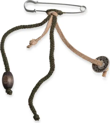 Produktbild von Knit Factory Brosche - Khaki