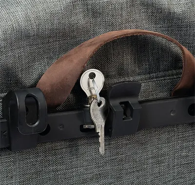 Zdjęcie produktu dla Pojedynczy zamek Racktime Secureit Sidebag z 2 kluczami, srebrny