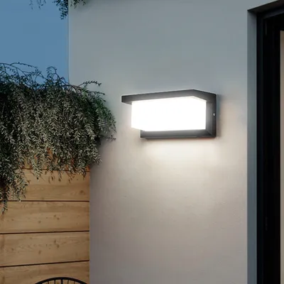 Produktbild von Solar-Wandleuchte, Bewegungsmelder, Wandleuchten fuer den Aussenbereich, wasserdicht, Hoflampe, Gartenlampe, 3 Lichtmodi fuer Veranda, Terrasse, Hof, Tuer, Zaun