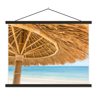 Produktbild von MuchoWow® Textilposter Sonnenschirm - Strand - Meer - Tropisch 150x113 cm mit holzfarbenen Rahmen - Poster