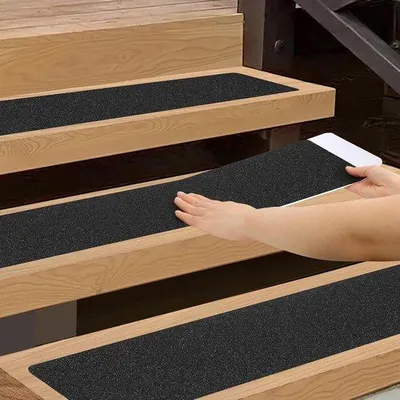 Obrázek produktu pro Protiskluzová páska na dřevěné schody – 5 kusů (15 x 76 cm) – předem nařezaná protiskluzová páska, odolná proti povětrnostním vlivům, vhodná na venkovní schody, Anti-Gliss – černá