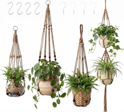 Image de 4 pots de fleurs suspendus en macramé, pour une décoration intérieure