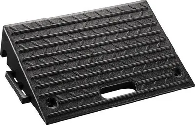 Productafbeelding van Oprijplaten Rubber - Stoeprand helling - Toegankelijkheid Verbeteren - Hoge Draagkracht 50 Ton - 50 x 31.5 x 10.7 cm
