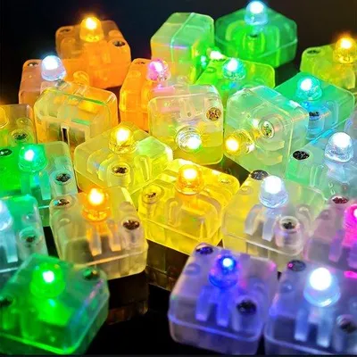 Produktbild von Set aus 30 Mini farbenfrohen LED-Luftballonlampen für Partydekoration
