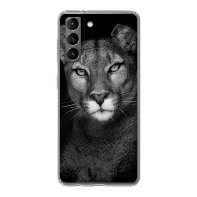 Produktbild von MuchoWow® Handyhülle Schutzhülle Hülle für Samsung Galaxy S21 Porträtfoto eines Pumas auf schwarzem Hintergrund Silikon Softcase Handy Hülle - Softcase