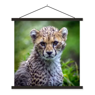 Produktbild von MuchoWow® Textilposter Porträt eines Geparden 120x120 cm mit schwarzem Rahmen - Aufhängungsset