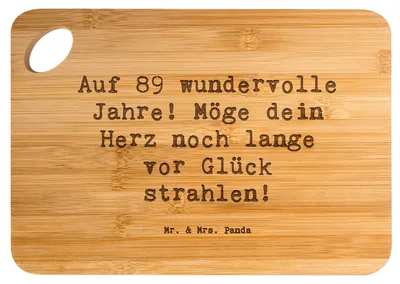 Produktbild von Mr. & Mrs. Panda Schneidebrett Spruch 89. Geburtstag - Transparent - Geschenk, besonderer Meilenstein, Schneidbrett Küche, Frühstücksbrettchen, Holzbrettchen, herzlicher