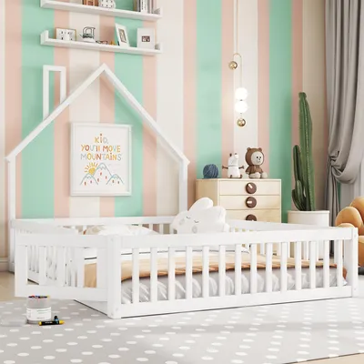 Produktbild von Merax Kinderbett Bodenbett 140x190 cm, mit Zaun, Hausdesign mit Schornstein, Lattenrost, Kiefernholz Massivholzbett, Weiß