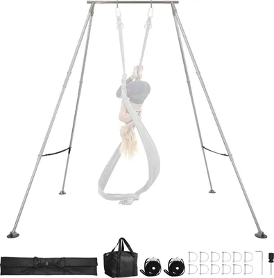 Produktbild von Aerial Yoga Gestell - Freistehender Ständer - Tragkraft 140,6 kg - Höhenverstellbar - Dreiecksstruktur aus Aluminium - Für Yoga-Schaukel/Luftseide - Auch als Klimmzugstation