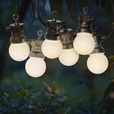 Produktbild von Weiße LED-Lichterkette 10m wasserfest