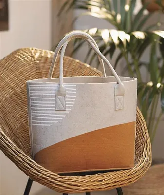 Produktbild von Tasche "Beige" aus Filz, bedruckt, große Einkaufstasche, Filztasche, Shopper, Tragetasche
