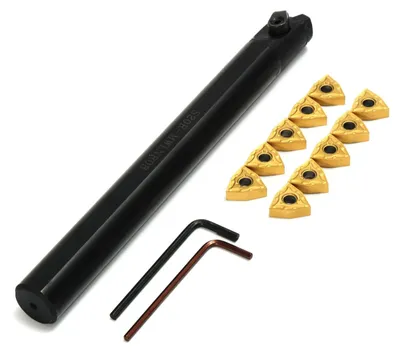 Produktbild von CNC-Drehwerkzeuge mit Hartmetall-Einsätzen und Werkzeugschlüsseln
