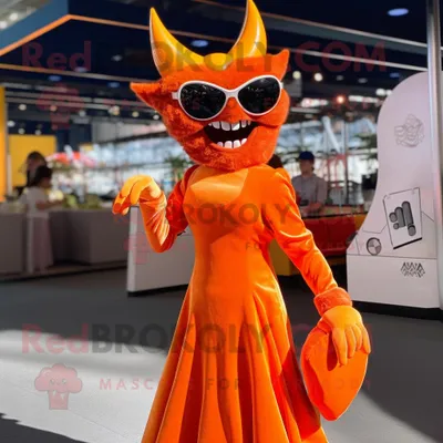 Immagine prodotto di Personaggio del costume della mascotte REDBROKOLY del diavolo arancione vestito con un abito da sera e occhiali da sole