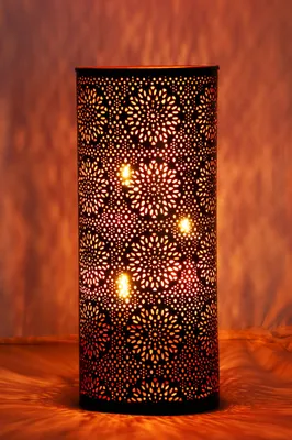 Produktbild von Orientalisches Windlicht Laterne orientalisch Amelle 30cm Groß | Orientalische Vintage Teelichthalter Schwarz und Kupferfarben innen u außen | Marokkanische Windlichter aus Metall als Dekoration