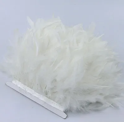 Obrázek produktu pro Prýmek z krůtího peří 12-15 cm,bílý / 1 m