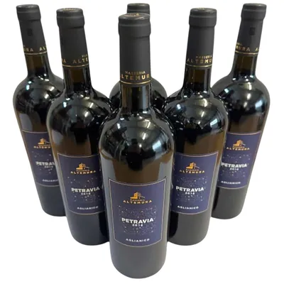 Produktbild von „Petravia“ Aglianico Puglia IGT 2018 - Masseria Altemura - 6×0,75 l - Rotwein