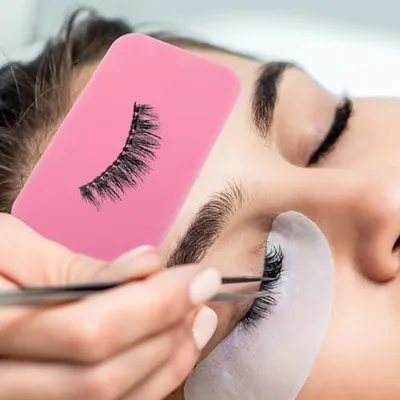 Produktbild von 10 wiederverwendbare Silikon-Augenpads für Wimpernverlängerungen, flexible Matten in Rosa für professionelle Wimpernstylisten im Schönheitssalon