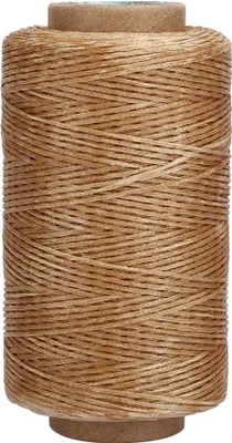 Zdjęcie produktu dla 250 m płaskiej, plecionej woskiem nici skórzanej 150D w kolorze khaki do rękodzieła DIY