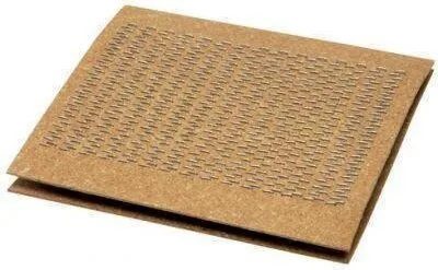 Produktbild von Kardätsche für die Pferdepflege, mit einer Länge von 18 cm und einer Breite von 16 cm