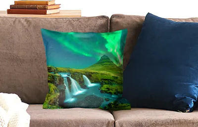 Produktbild von MuchoWow® Zierkissen Sofakissen Wohnzimmer Dekokissen 45x45 cm Nordlichter - Wasserfall - Berg - Island - Schlafpolster - Polster für das Sofa