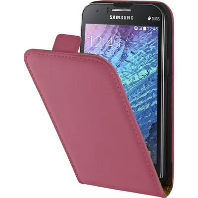Produktbild von PhoneNatic Kunst-Lederhülle kompatibel mit Samsung Galaxy J1 (2015 - J100) - Flip-Case pink + 2 Schutzfolien