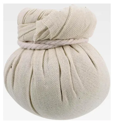 Produktbild von Kleine Thai Kräuterkompressen 100g mit Wermutfüllung für Wellness und Rückenmassage zur Förderung der Durchblutung