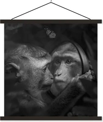 Produktbild von MuchoWow® Textilposter Schmetterling - Affe - Tiere - Dschungel - Schwarz - Weiß 120x120 cm mit schwarzem Rahmen - Aufhängungsset
